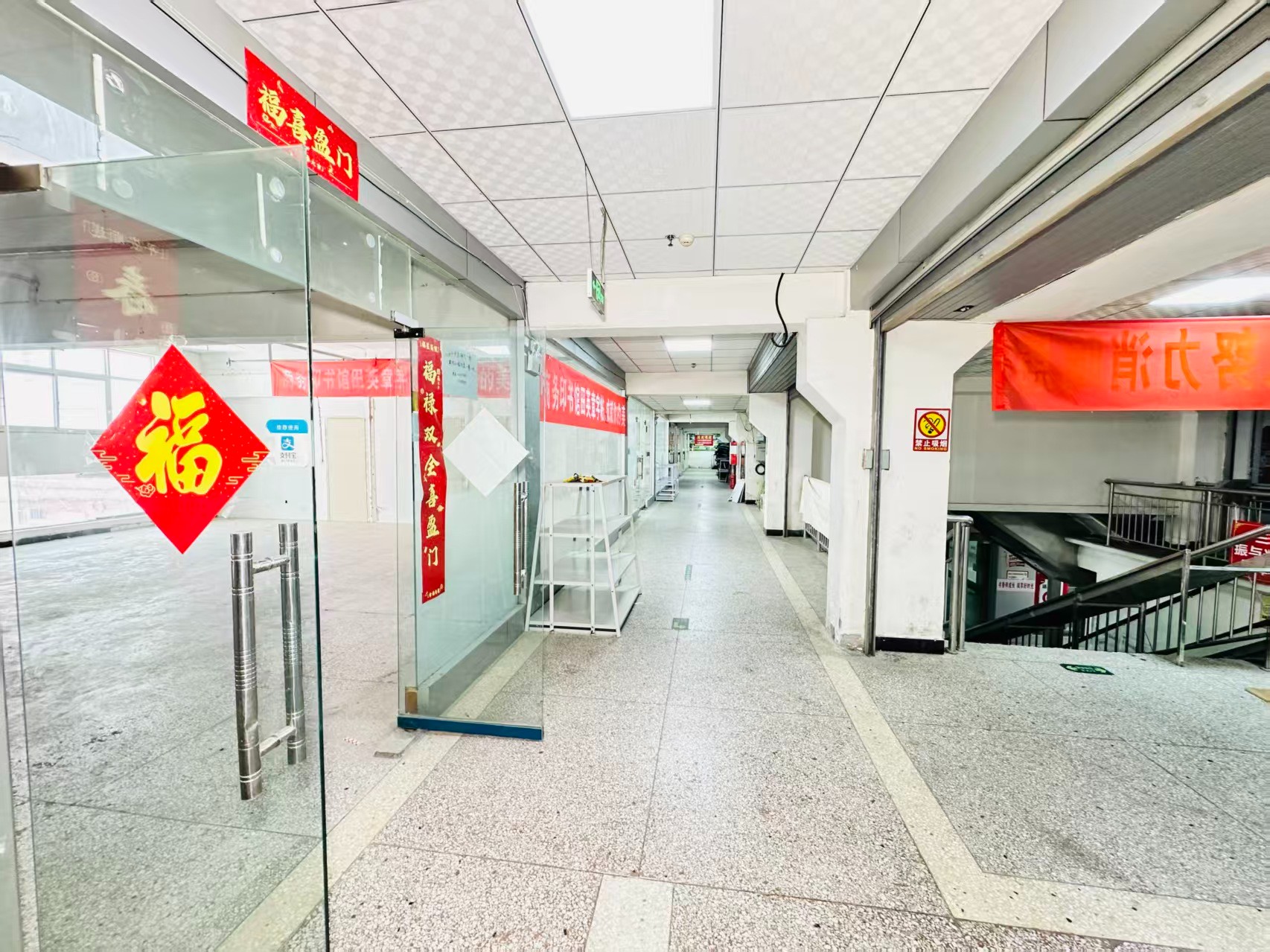 纱厂北路灵活办公空间，满足企业不同发展阶段需求 ✨ 商业配套完善，助力企业快速成长 ✨ AI产业资源链接，共建创新生态 ✨ 办公、展示、运营一体化空间  现在入驻，抢占AI产业发展新赛道！